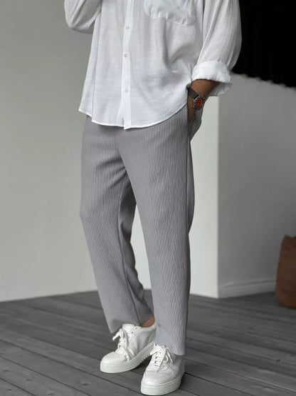 Gerippte Hose – lässig – gerade geschnittenes Bein – locker sitzende Hose – Herrenhose-Grau-S-Chaps Herrenmode