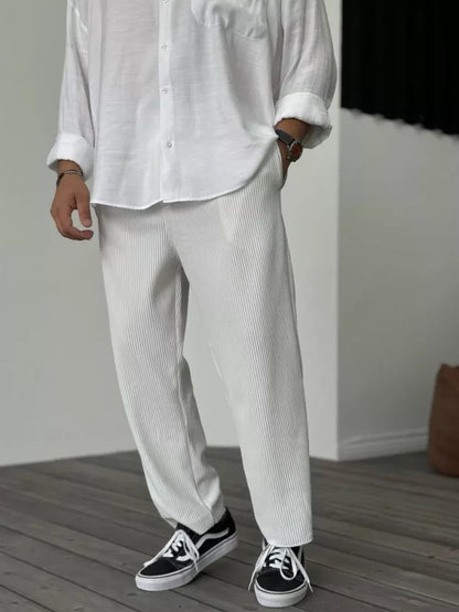 Gerippte Hose – lässig – gerade geschnittenes Bein – locker sitzende Hose – Herrenhose-Weiß-S-Chaps Herrenmode