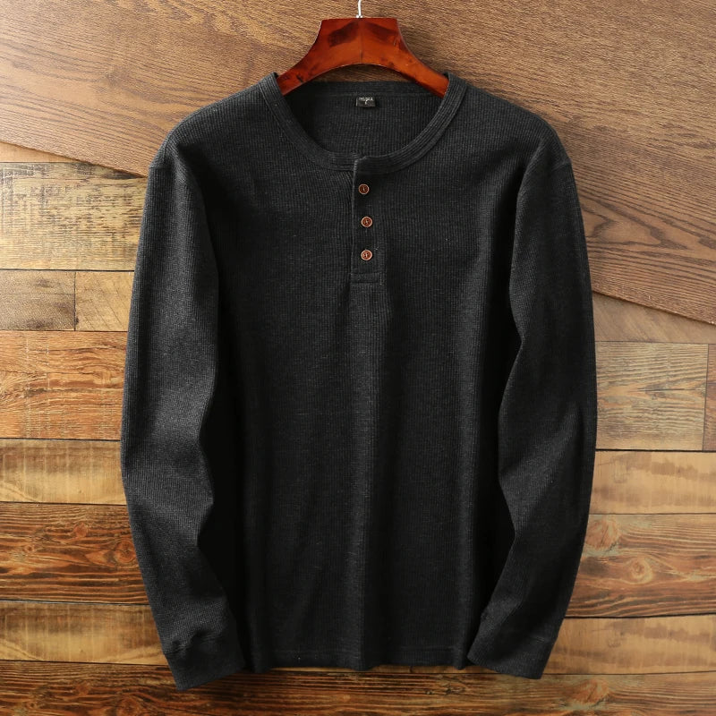 Henley Shirt – Lässiges Langarm-T-Shirt mit Knopfleiste für Männer-Dunkelgrau-S-Chaps Herrenmode