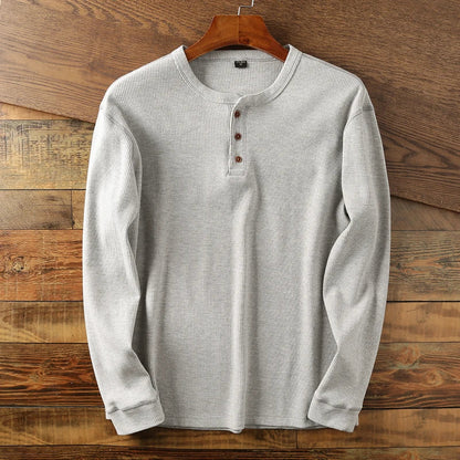 Henley Shirt – Lässiges Langarm-T-Shirt mit Knopfleiste für Männer-Hellgrau-S-Chaps Herrenmode