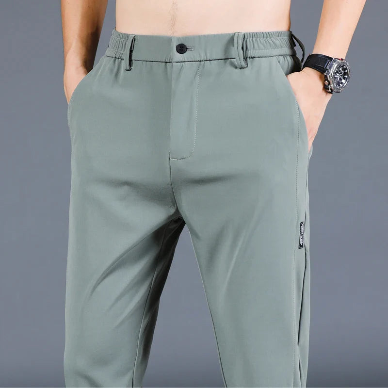 Herrenhosen – elastischer Bund – schmale Passform – Freizeithosen – Stretchhosen-Chaps Herrenmode
