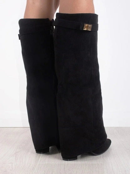 Kniehohe Stiefel – Damenstiefel aus Wildlederimitat mit spitzer Zehenpartie und Absatz-Chaps Herrenmode