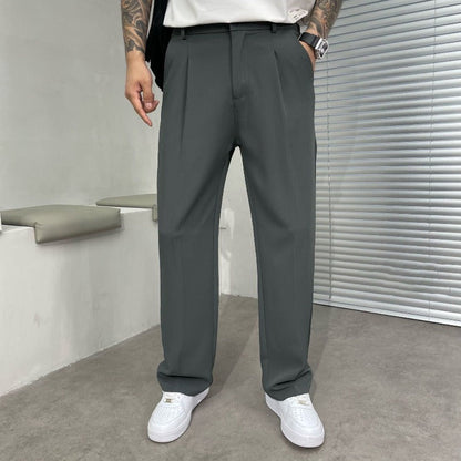 Plisseehose – Herrenhose mit geradem Bein und Plissee-Grau-M-Chaps Herrenmode