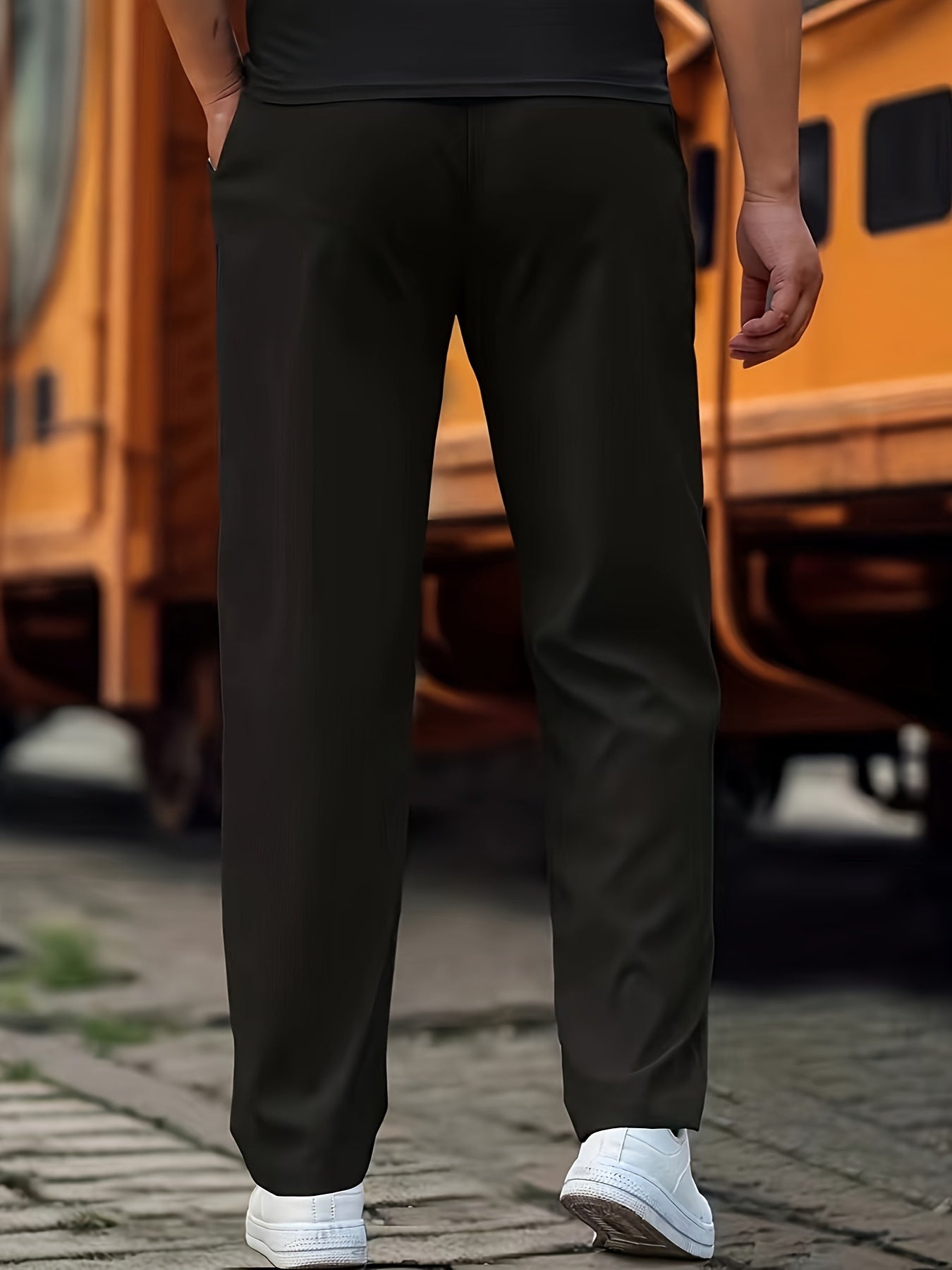 Schmal geschnittene Jogginghose – Kordelzug – Dehnbar – Trainingshose – Jogginghose für Männer-Chaps Herrenmode