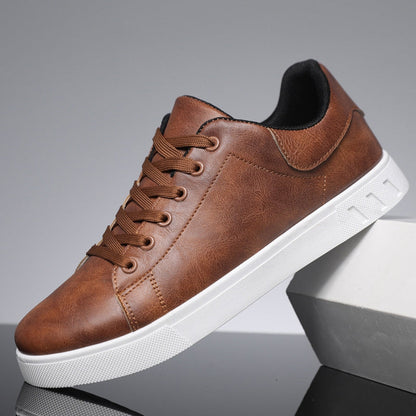 Schnürsneaker – Niedrige Sneaker aus Kunstleder für Männer-Braun-39-Chaps Herrenmode