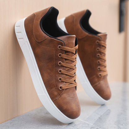 Schnürsneaker – Niedrige Sneaker aus Kunstleder für Männer-Chaps Herrenmode