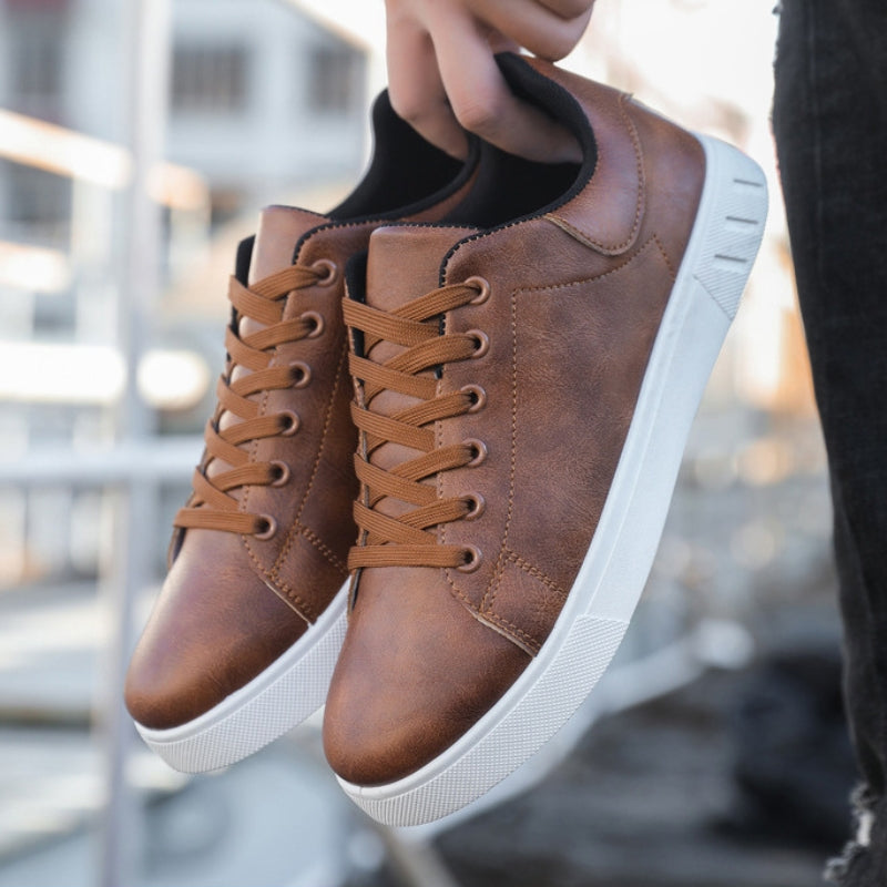 Turnschuhe | Leder | Bequem | Schnürschuhe | Herrenschuhe-Chaps Herrenmode