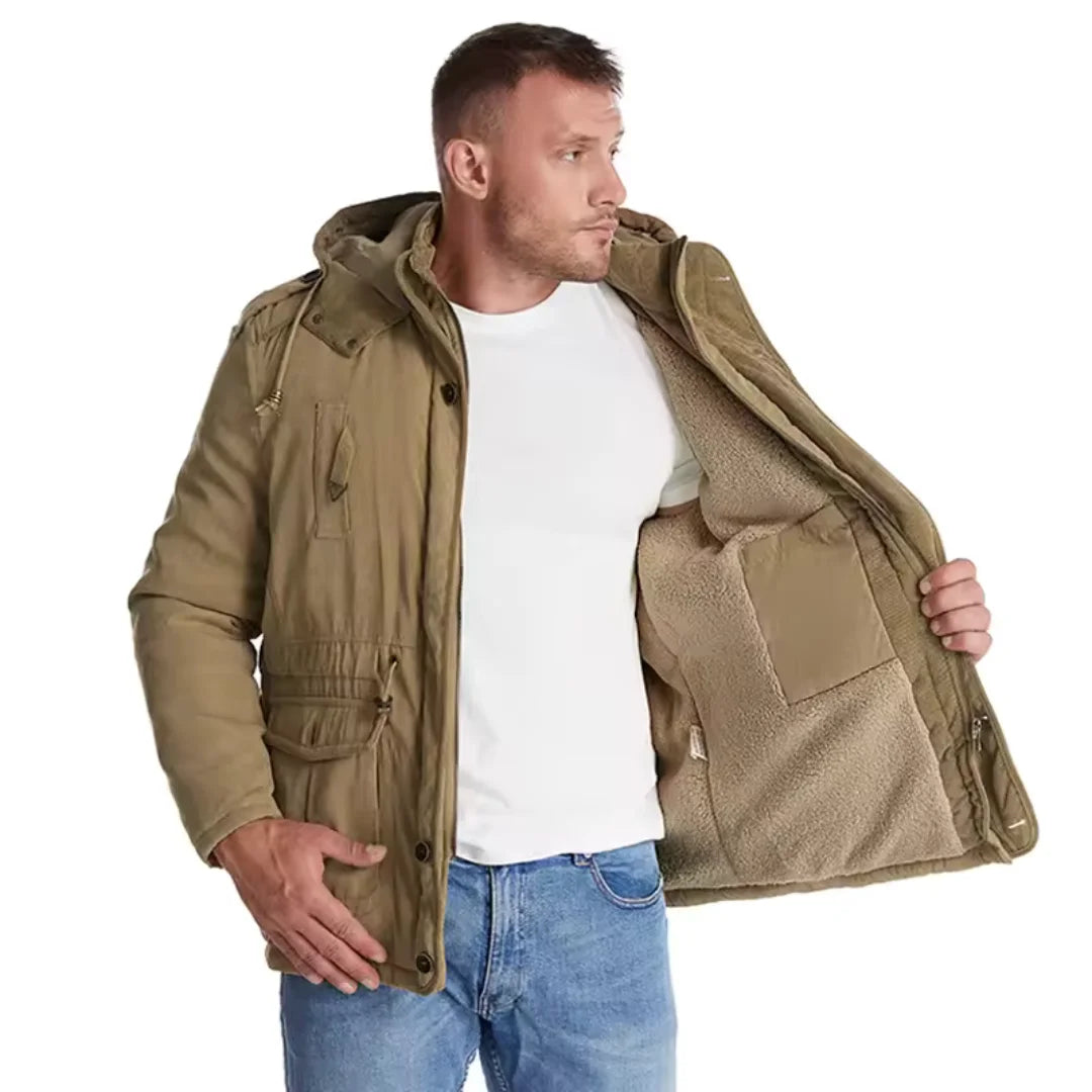 Winterjacke – Herren-Wintermantel mit Kapuze, Fleecefutter und Cargotaschen-Chaps Herrenmode