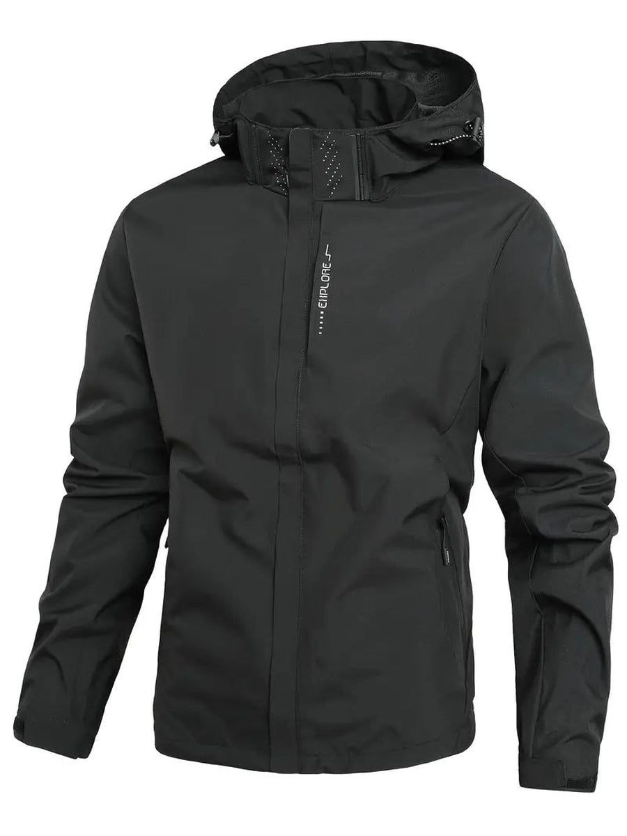 Schwarze Regenjacke mit Kapuze