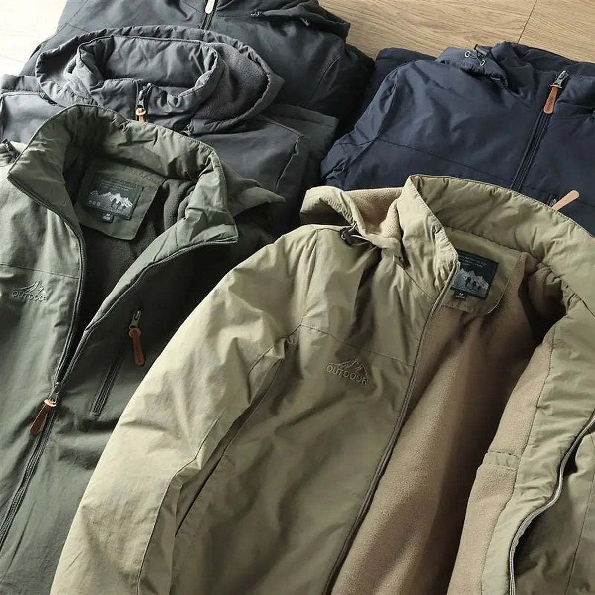 Winterjacke in allen fünf Farben mit Fleecefutter