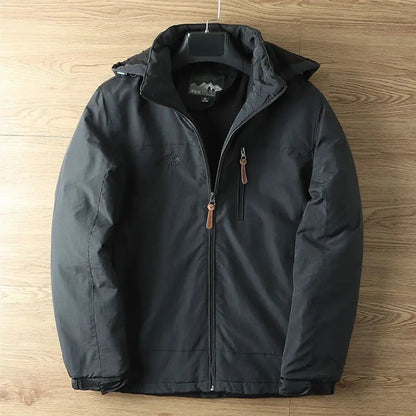Schwarze Winterjacke mit Fleecefutter und Kapuze