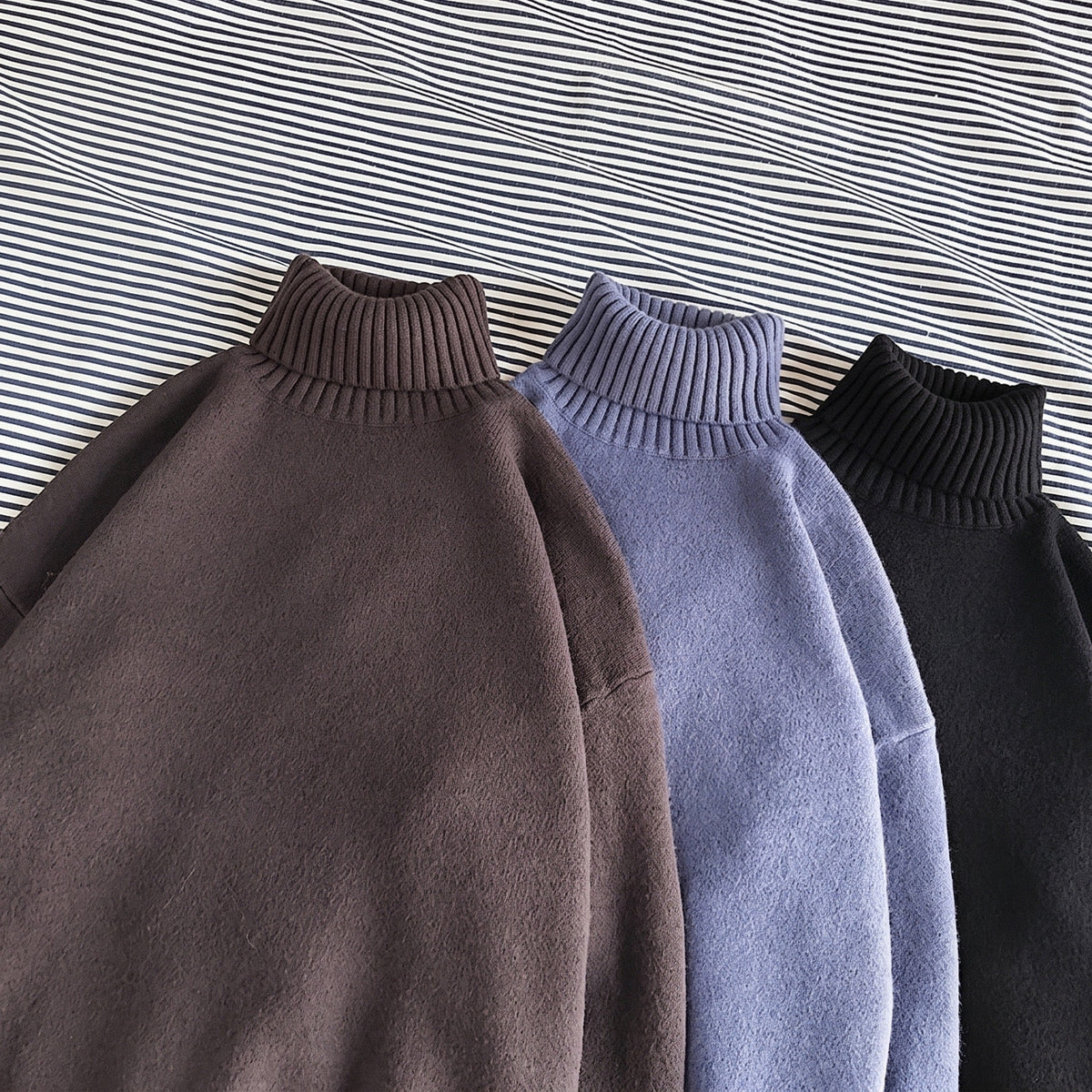 Oversized Rollkragenpullover Herren | Strick | Überschnittene Schultern