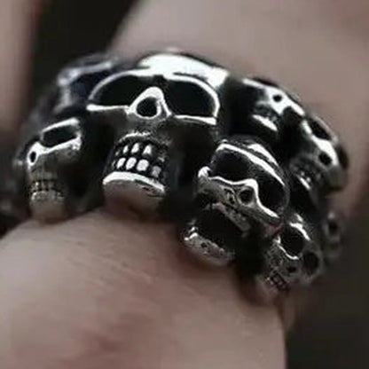 Totenkopf Ring Herren | Breit | Schädelreihe | Edelstahl | Biker Ring-Chaps Herrenmode