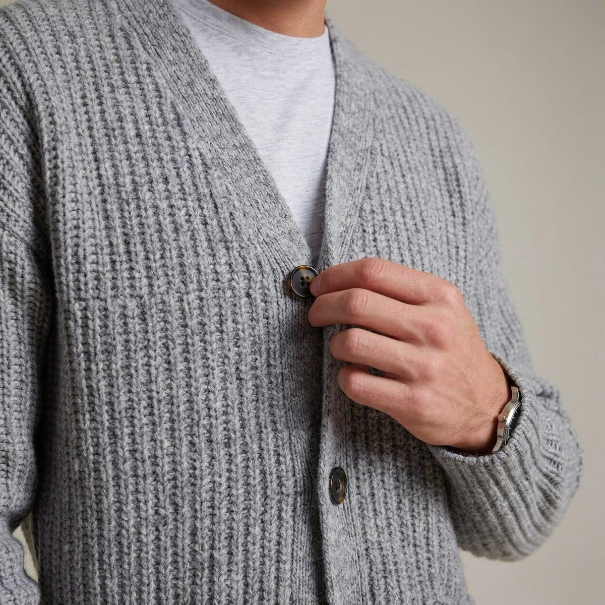 Strickjacke Herren | Rippstrick | Knopfleiste | Aufgesetzte Taschen