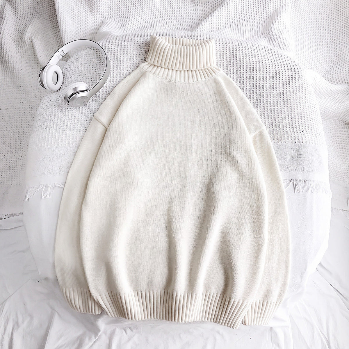 Oversized Rollkragenpullover Herren | Strick | Überschnittene Schultern