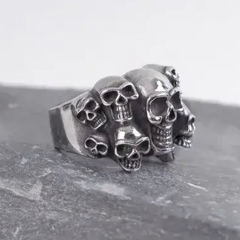 Totenkopf Ring Herren | Breit | Schädelreihe | Edelstahl | Biker Ring-Chaps Herrenmode