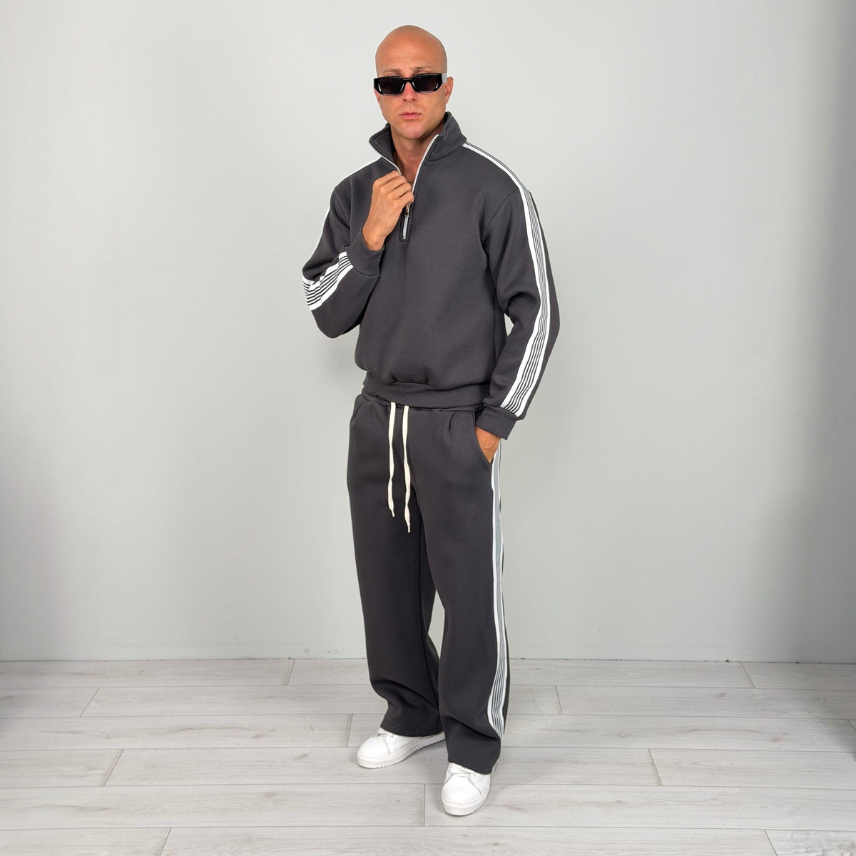 Gestreifter Trainingsanzug Herren | Halfzip Sweatshirt | Weite Hose | 5 Farben