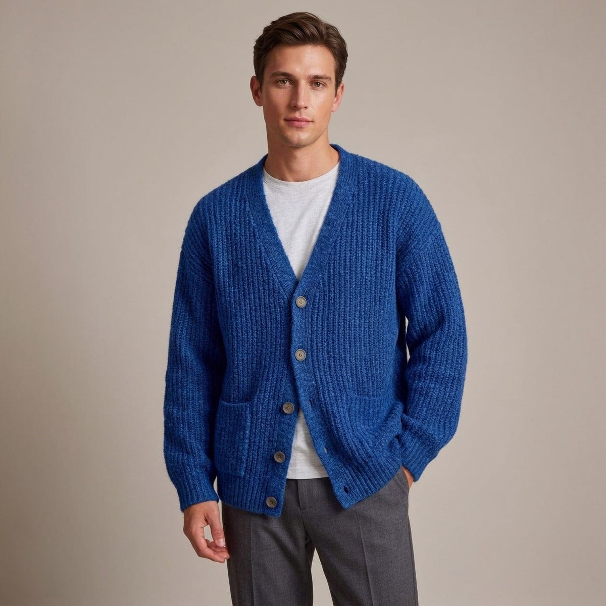 Strickjacke Herren | Rippstrick | Knopfleiste | Aufgesetzte Taschen