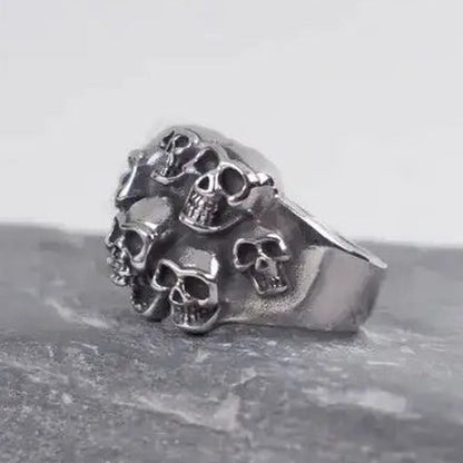 Totenkopf Ring Herren | Breit | Schädelreihe | Edelstahl | Biker Ring-Chaps Herrenmode
