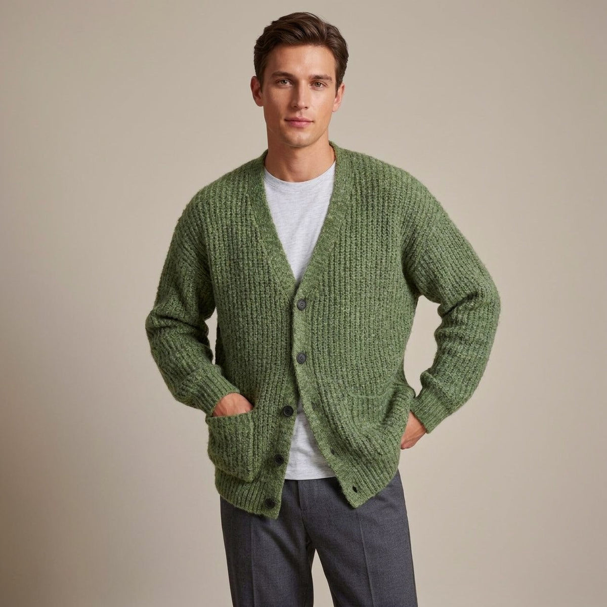 Strickjacke Herren | Rippstrick | Knopfleiste | Aufgesetzte Taschen