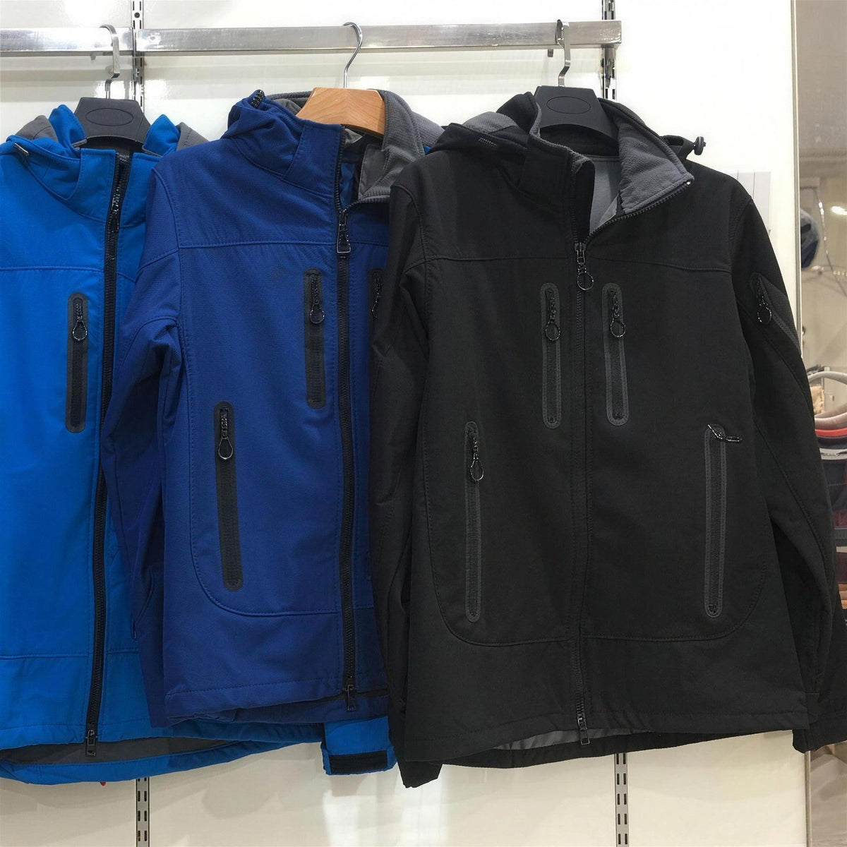 Softshelljacke Herren | Kapuze | Gefüttert | Viele Taschen