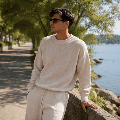 Oversized Strickset Herren | Rundhalspullover | Weite Hose | Creme-Chaps Herrenmode